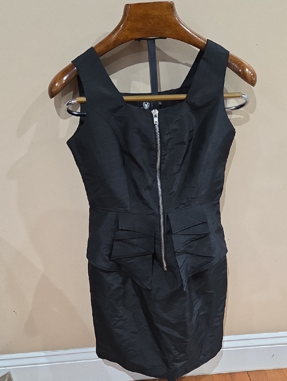 Twelve by Twelve Black Sleeveless Zip-Front Mini Dress